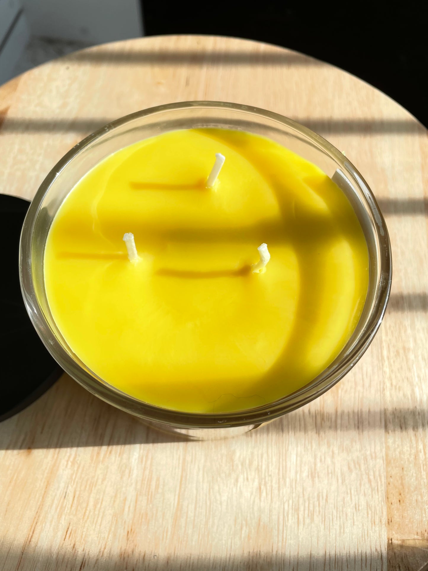 Honey Suckle Scented Candle