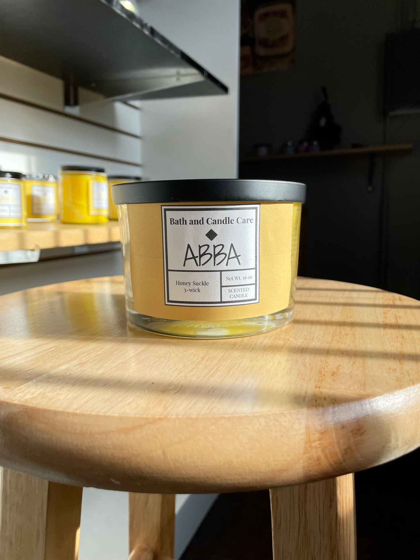 Honey Suckle Scented Candle